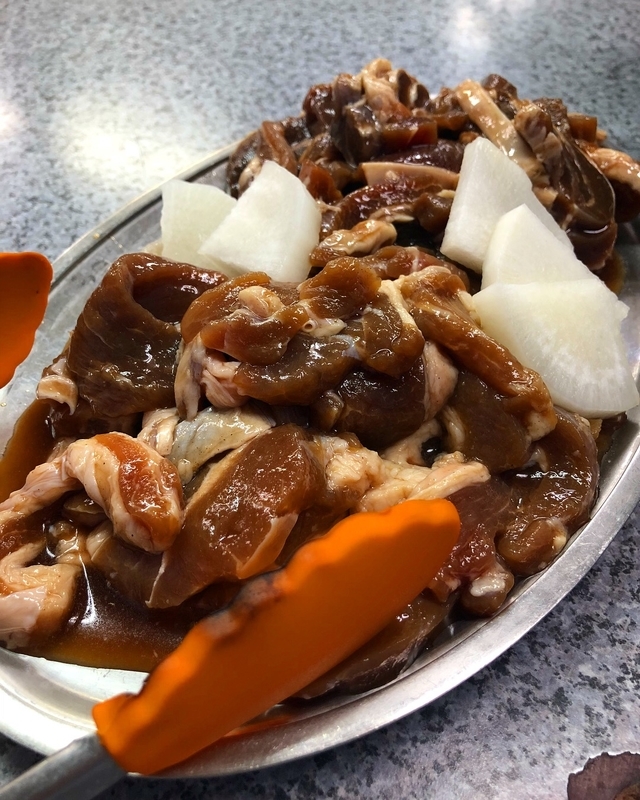 長沼かねひろ成吉思汗實吃:在地作者最愛的濃味羊肉與交通的第一手旅行照片